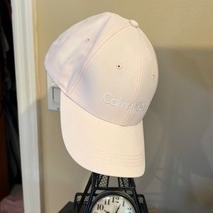 Light pink Calvin Klein baseball cap